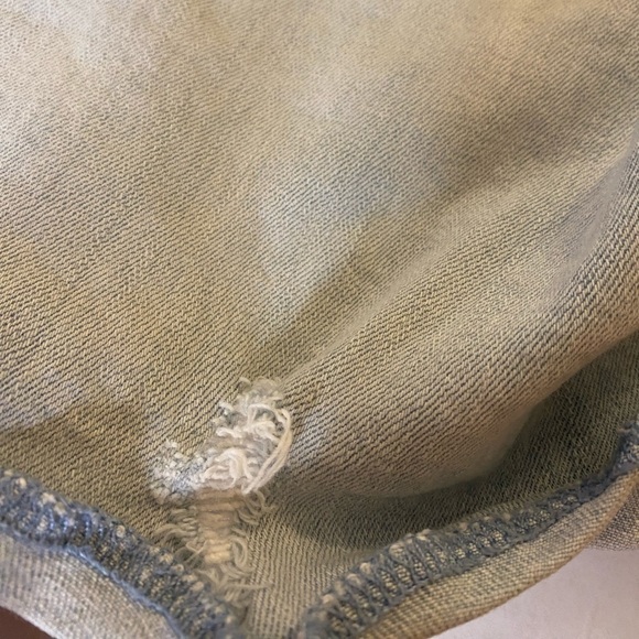 HOLLISTER Jean shorts size 7 - Picture 6 of 14